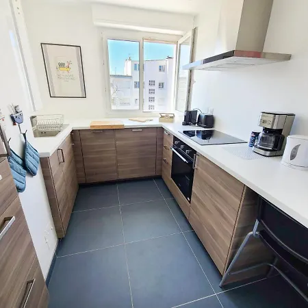 Cosy Et Lumineux - Equipe - Hypercentre Par Groom Apartment Lorient